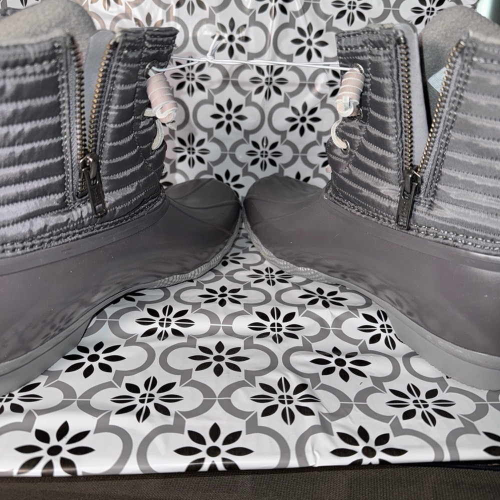 Sperry women’s nwt insulated Gray Duck Boots Sz 9.5 - Picture 8 of 13